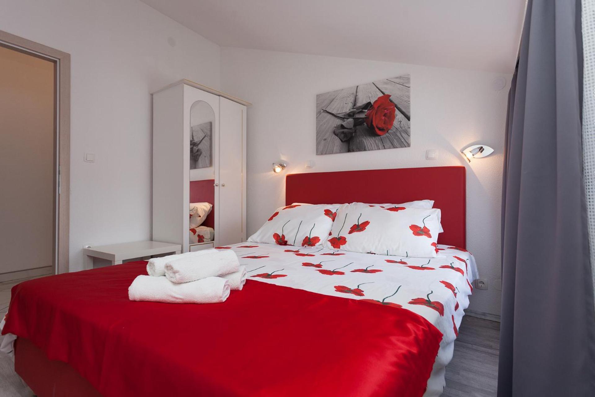 Apartments Paradis ロヴィニ 部屋 写真